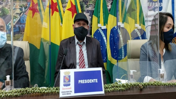 Habite-se do novo prédio da Câmara não consta na prefeitura e vereadores só poderão trabalhar no imóvel depois de regularização, alerta promotor de Justiça